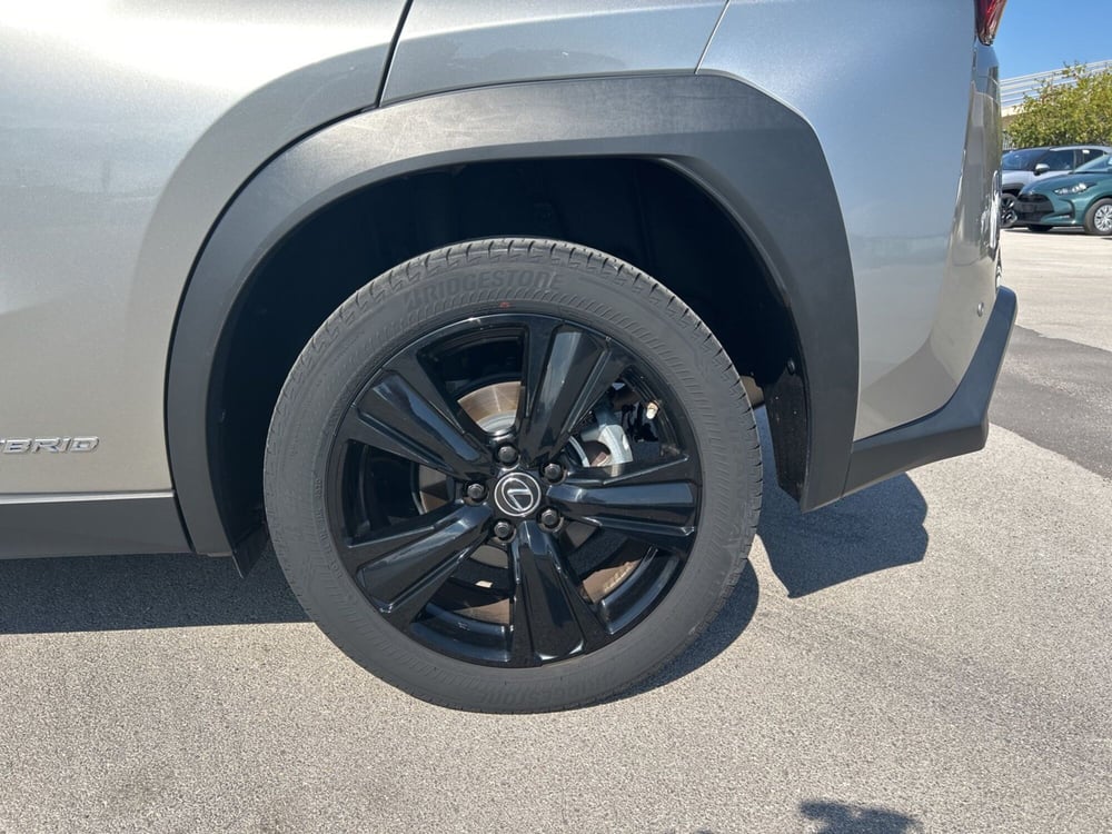 Lexus UX usata a Siracusa (5)