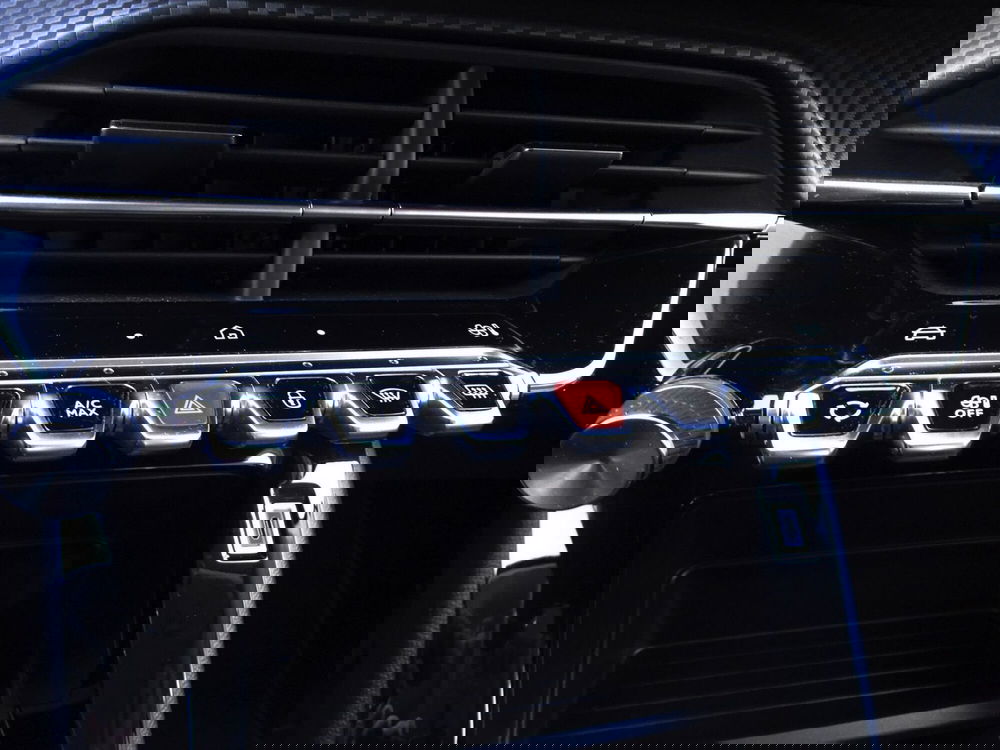 Peugeot 208 usata a Treviso (18)