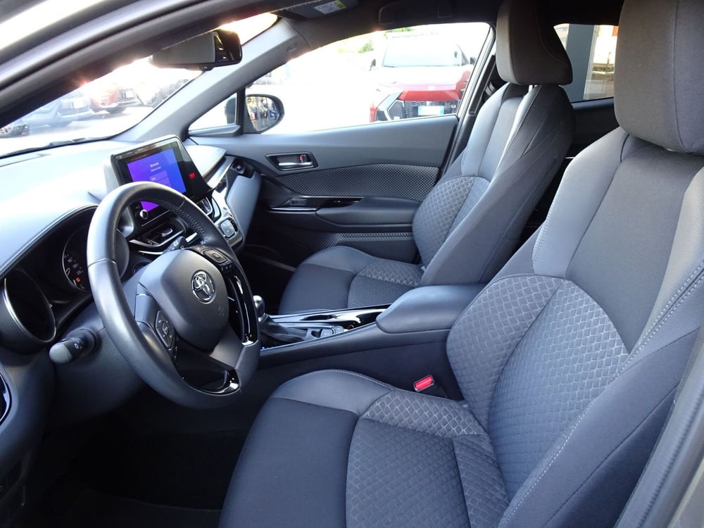 Toyota Toyota C-HR usata a Treviso (10)