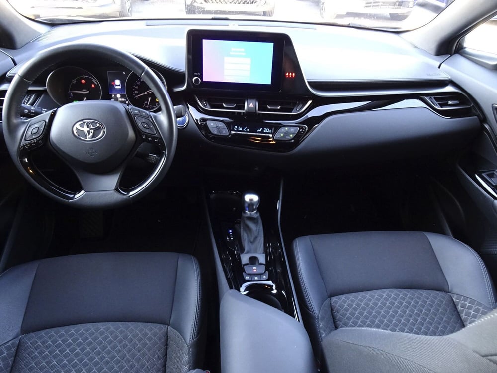 Toyota Toyota C-HR usata a Treviso (13)