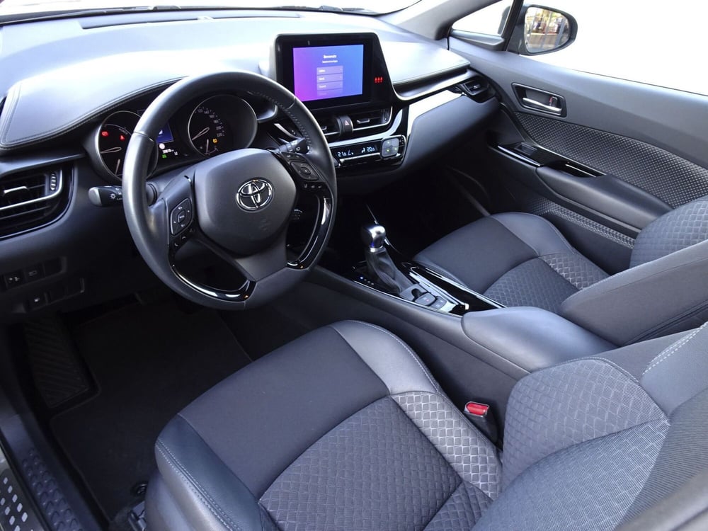 Toyota Toyota C-HR usata a Treviso (9)