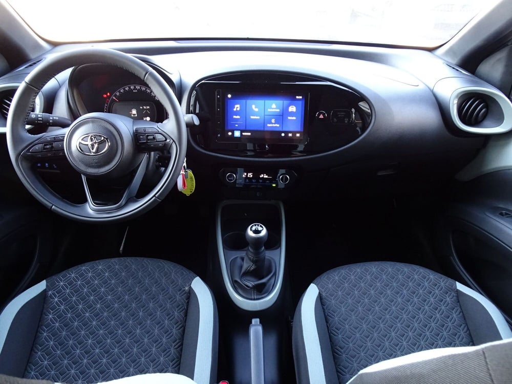 Toyota Aygo X nuova a Treviso (13)