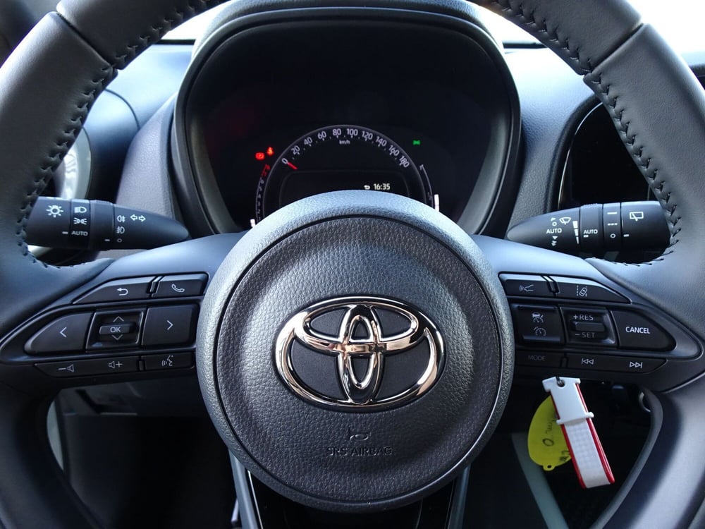Toyota Aygo X nuova a Treviso (14)