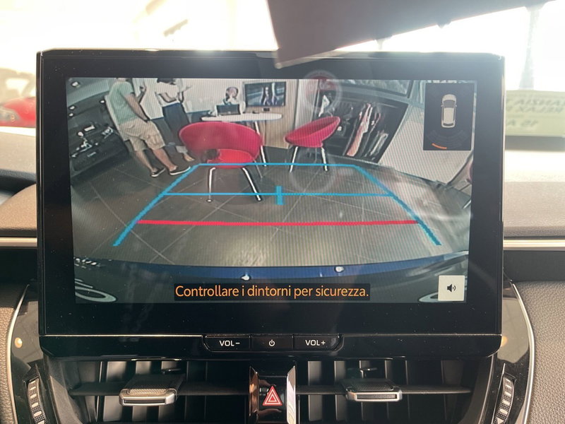 Toyota Corolla Touring Sports nuova a Catania (14)