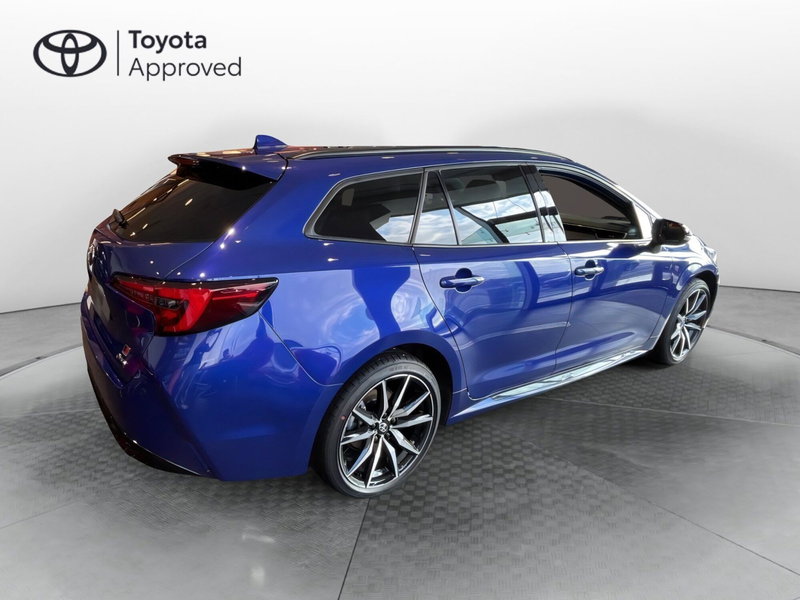 Toyota Corolla Touring Sports nuova a Catania (4)