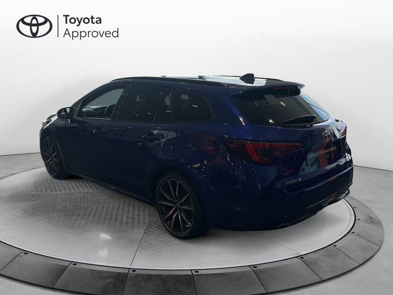 Toyota Corolla Touring Sports nuova a Catania (5)
