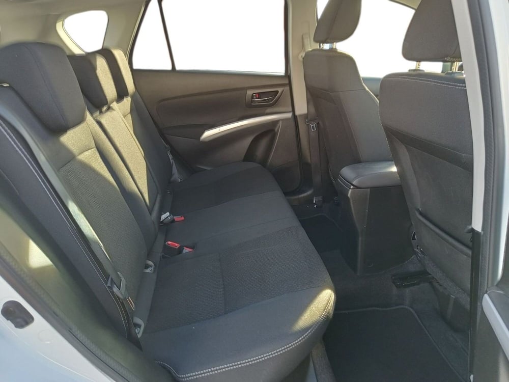 Suzuki S-Cross usata a Prato (12)