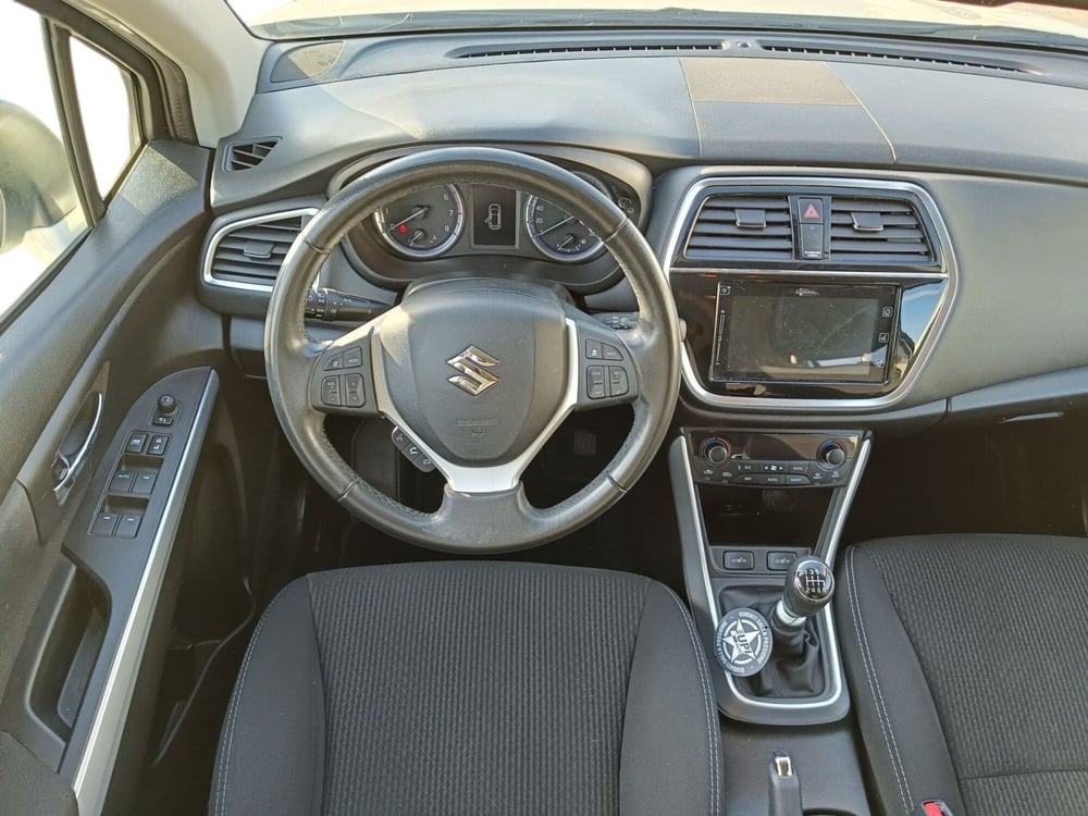 Suzuki S-Cross usata a Prato (9)