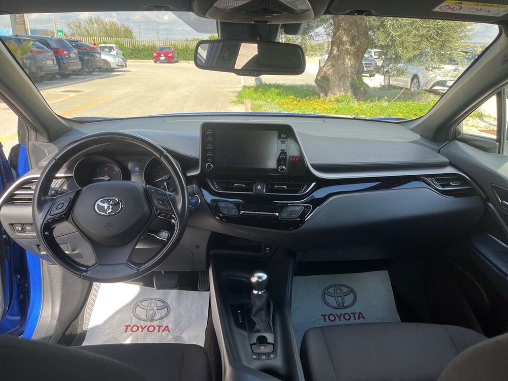 Toyota Toyota C-HR usata a Catania (10)