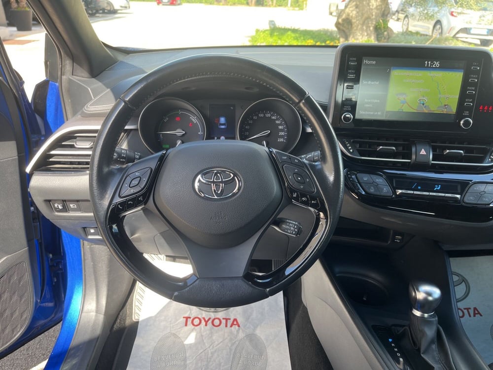Toyota Toyota C-HR usata a Catania (11)