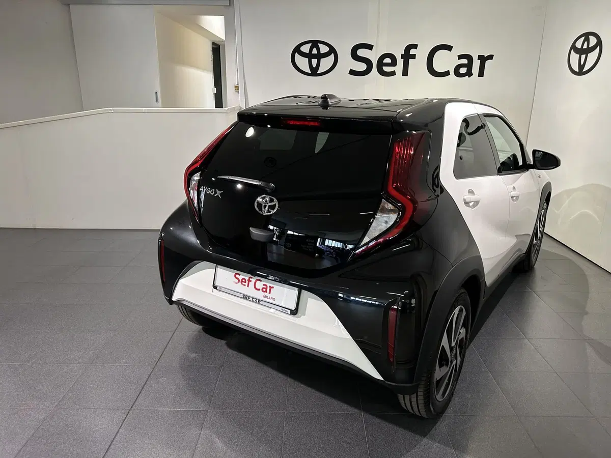 Toyota Aygo X nuova a Milano (4)