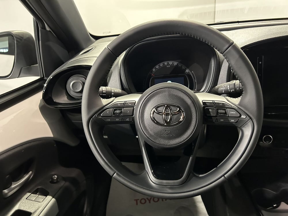 Toyota Aygo X nuova a Milano (7)