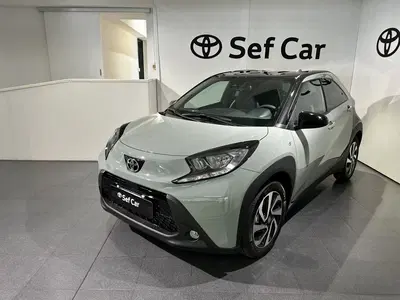 Toyota Aygo X 1.0 VVT-i 72 CV 5 porte Limited Air nuova a Milano