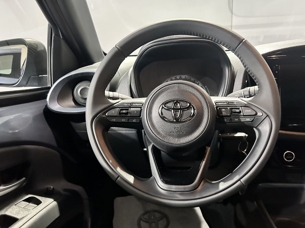 Toyota Aygo X nuova a Milano (7)