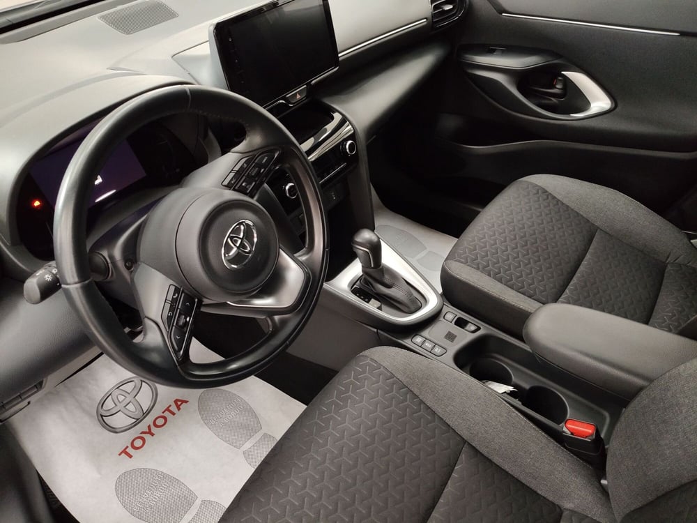 Toyota Yaris Cross usata a Frosinone (13)