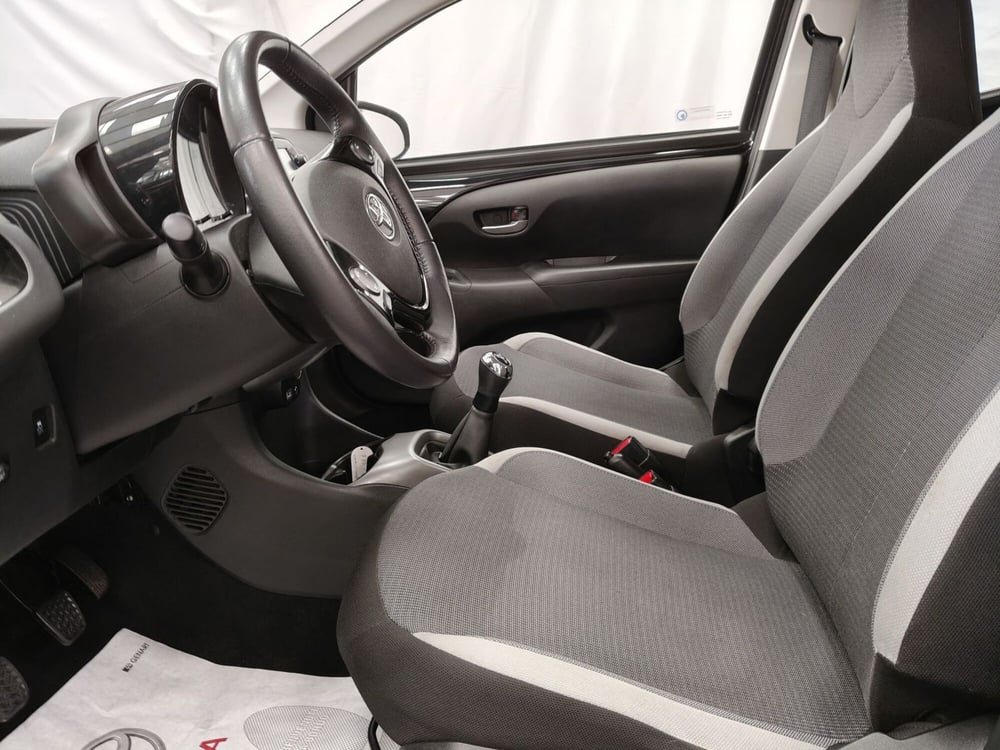 Toyota Aygo usata a Roma (14)
