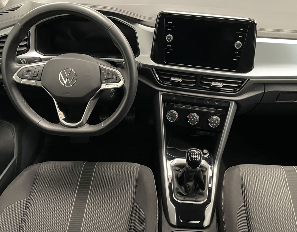 Volkswagen T-Roc usata a Novara (11)