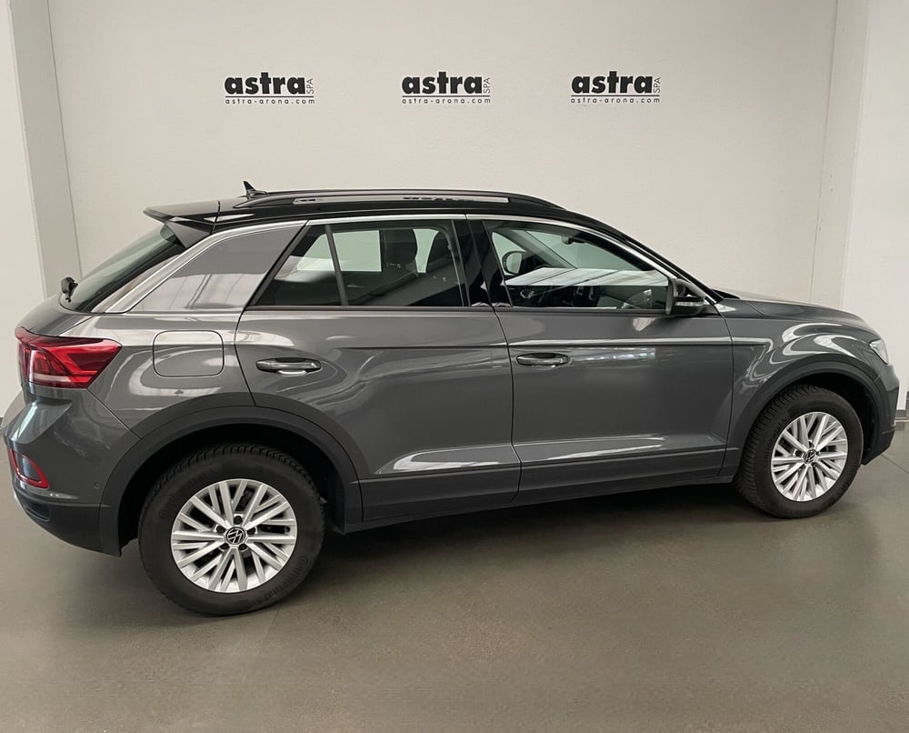 Volkswagen T-Roc usata a Novara (4)
