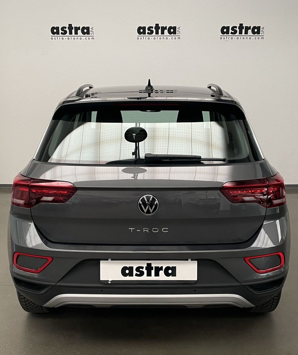 Volkswagen T-Roc usata a Novara (5)