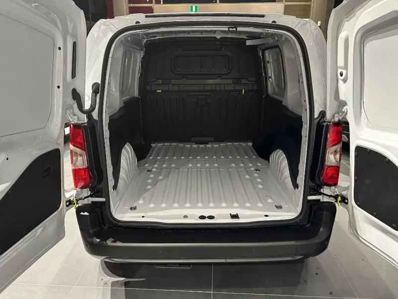 Fiat e-Doblò Furgone nuova a Firenze (4)