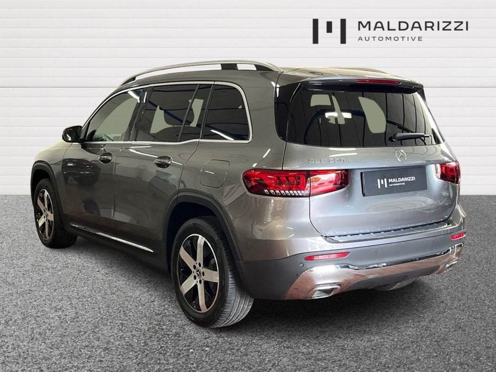 Mercedes-Benz GLB usata a Bari (4)