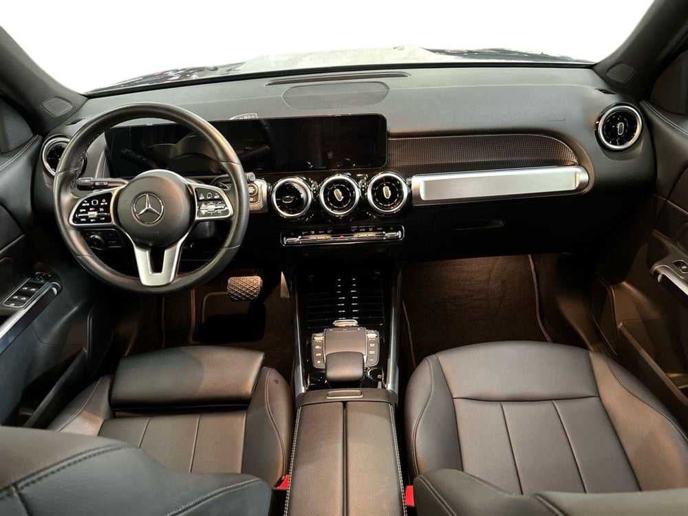Mercedes-Benz GLB usata a Bari (8)