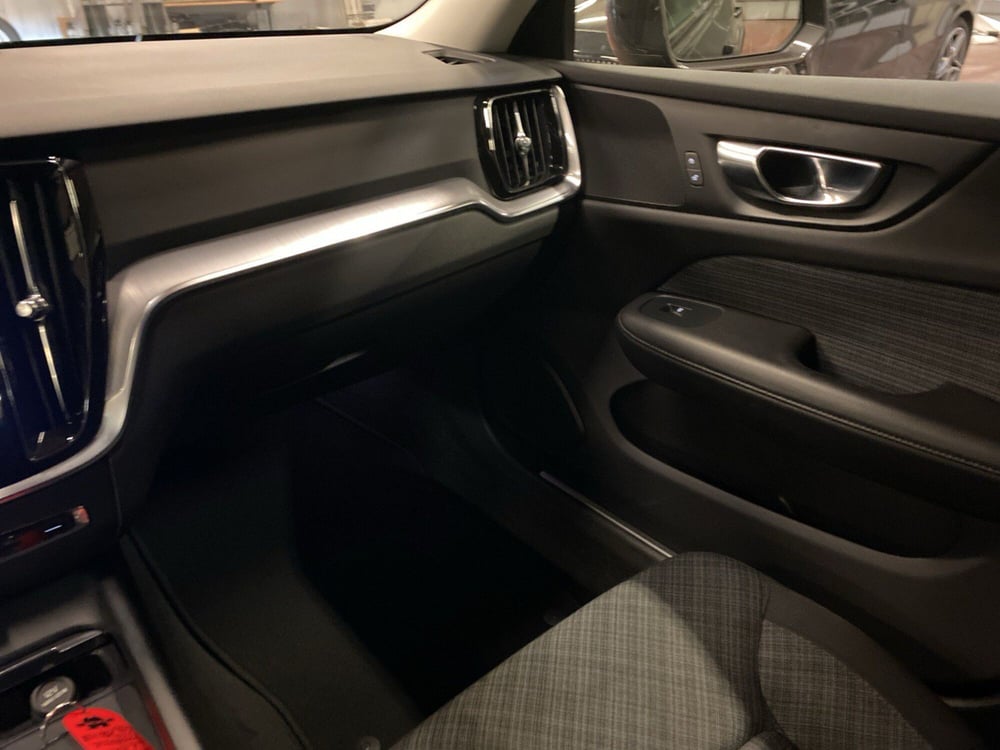 Volvo V60 Cross Country usata a Pescara (13)