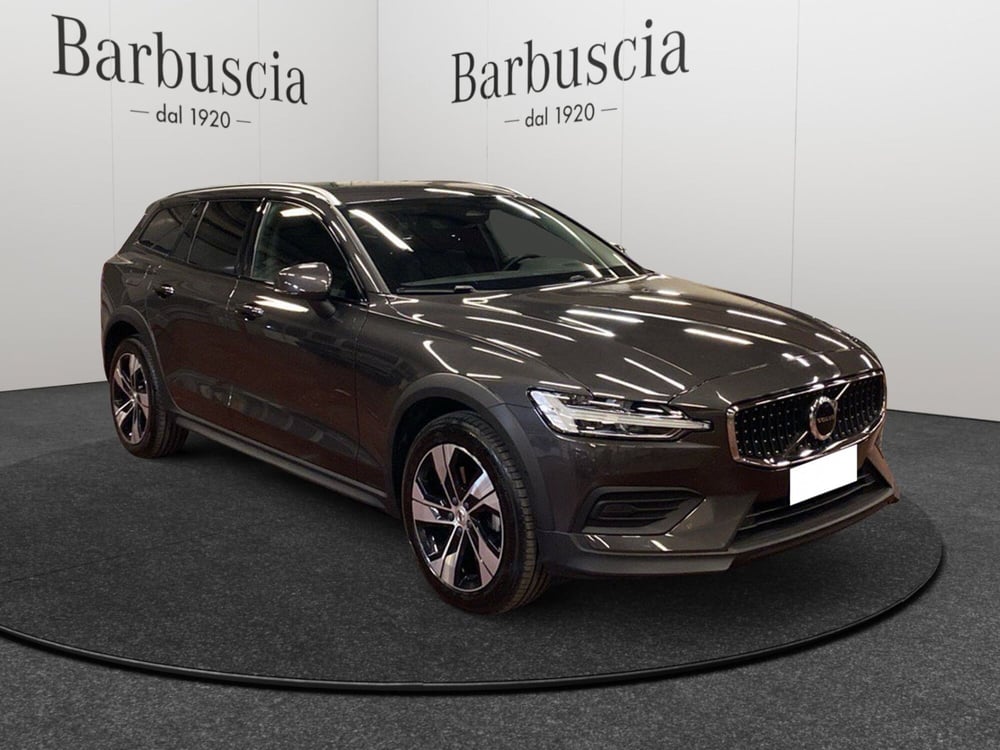 Volvo V60 Cross Country usata a Pescara (2)