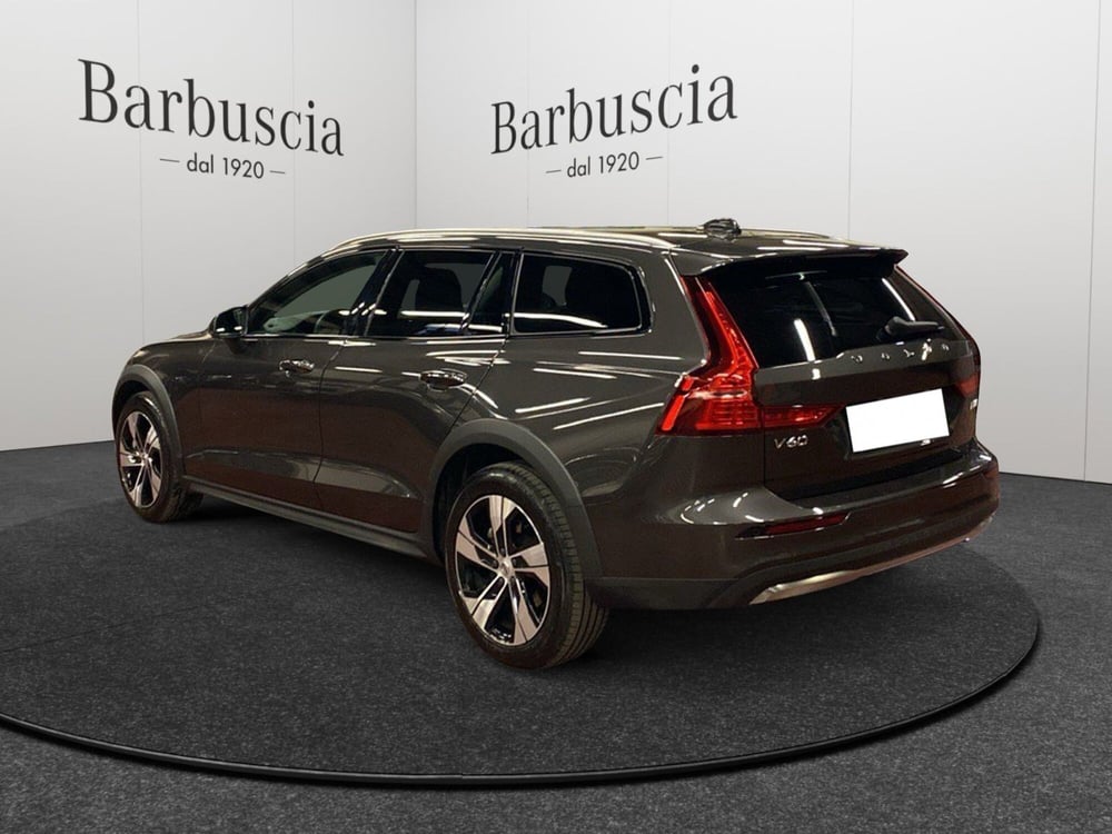 Volvo V60 Cross Country usata a Pescara (4)
