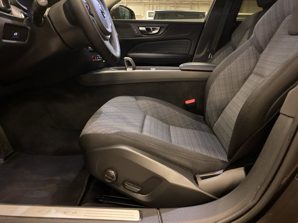 Volvo V60 Cross Country usata a Pescara (7)