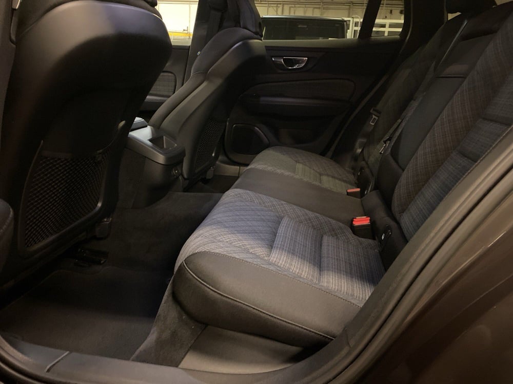 Volvo V60 Cross Country usata a Pescara (9)