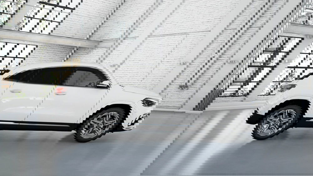 Mercedes-Benz GLA SUV nuova a Pescara (4)