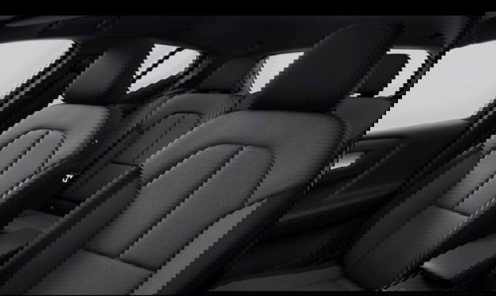 Volvo XC40 nuova a Como (8)