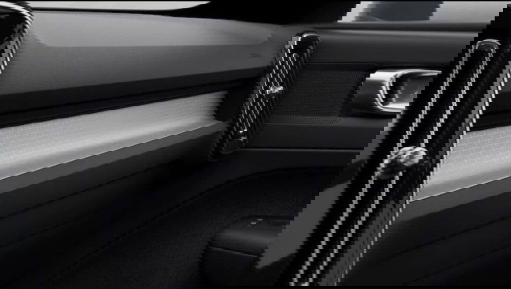 Volvo XC40 nuova a Como (9)