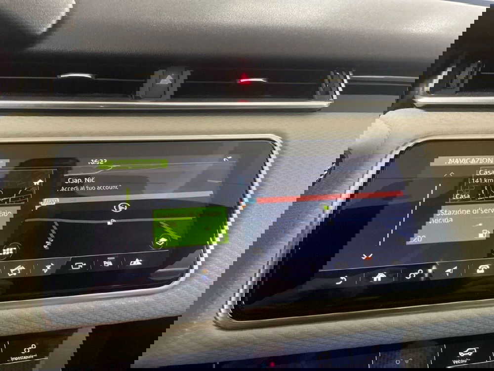 Land Rover Range Rover Velar usata a Macerata (15)