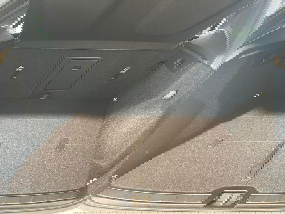 Volvo XC40 nuova a Como (10)