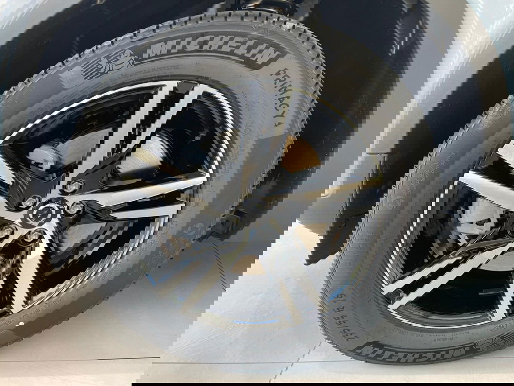 Volvo XC40 nuova a Como (7)