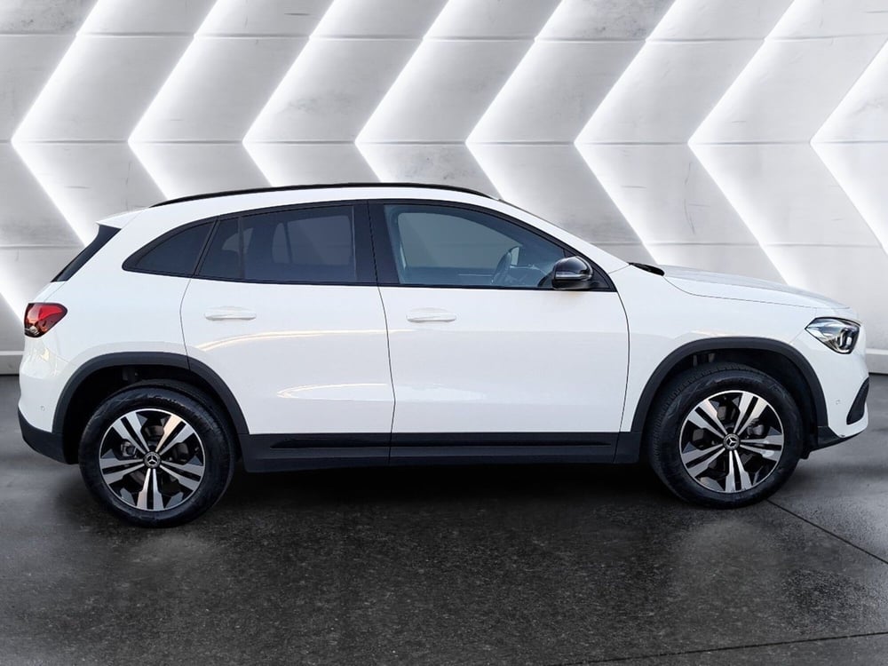 Mercedes-Benz GLA SUV usata a Salerno (6)