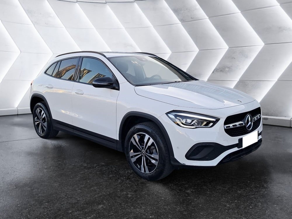 Mercedes-Benz GLA SUV usata a Salerno (7)