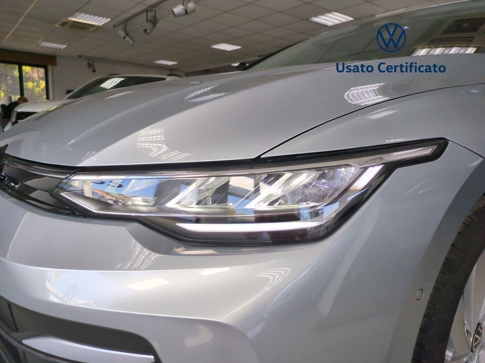 Volkswagen Golf nuova a Benevento (11)