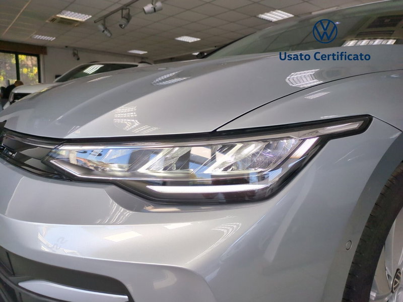 Volkswagen Golf nuova a Benevento (11)