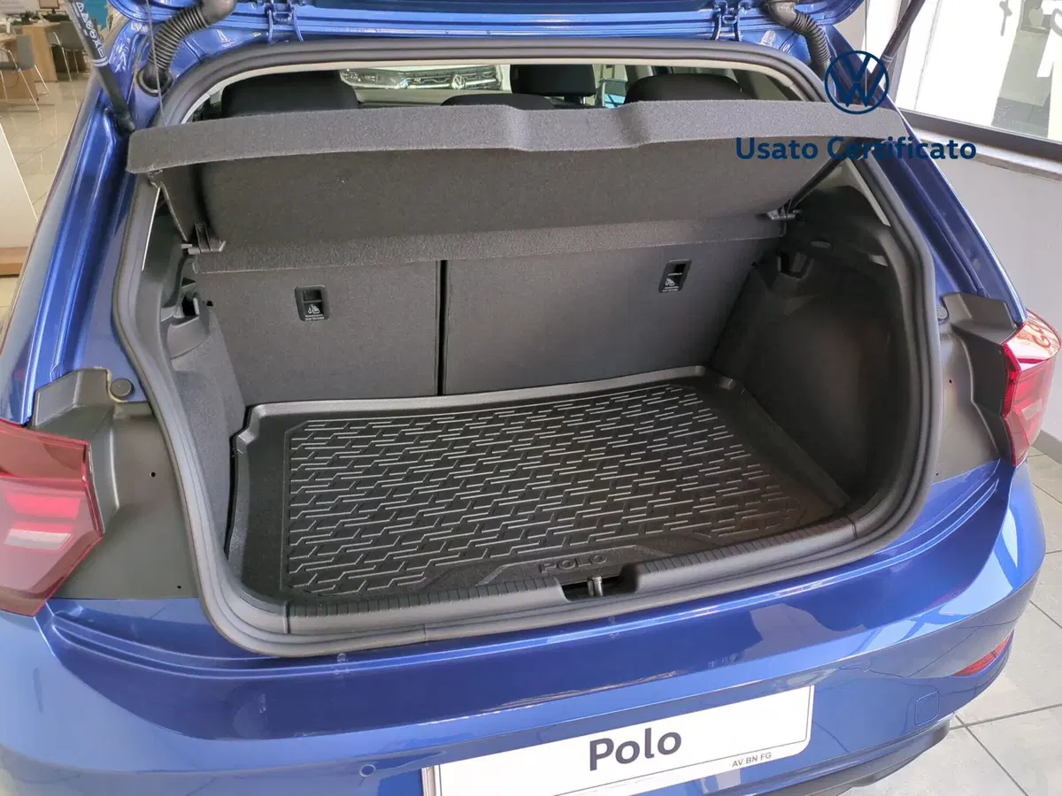 Volkswagen Polo nuova a Benevento (7)