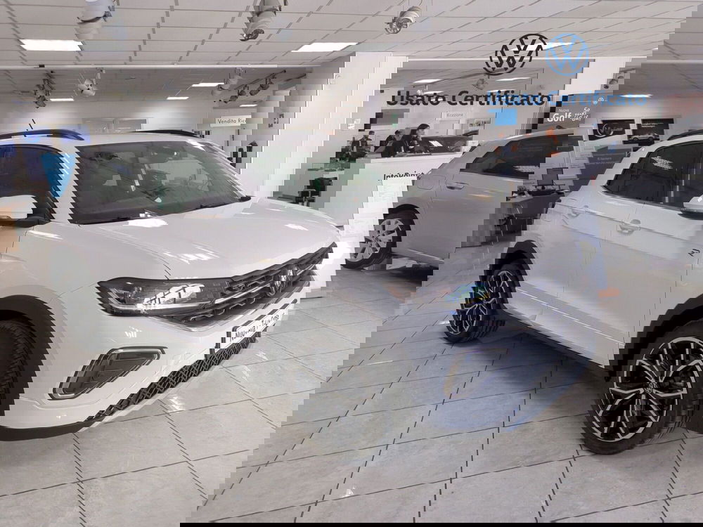 Volkswagen T-Cross nuova a Benevento