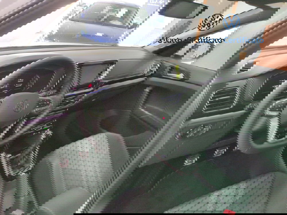 Volkswagen T-Cross nuova a Benevento (17)