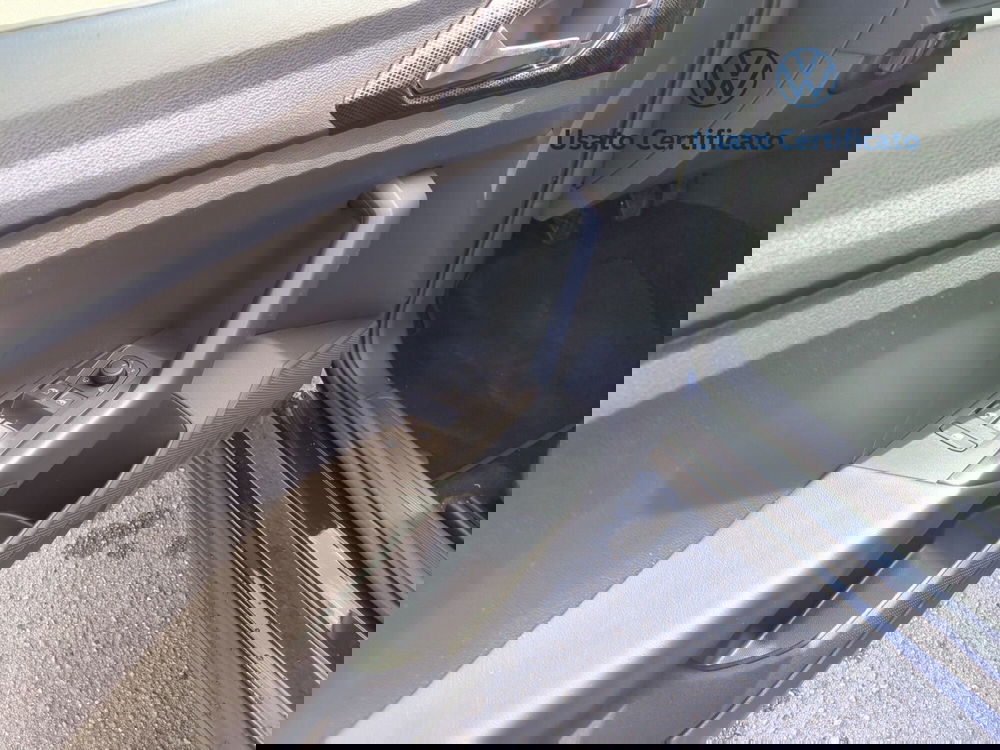 Volkswagen T-Cross nuova a Benevento (10)