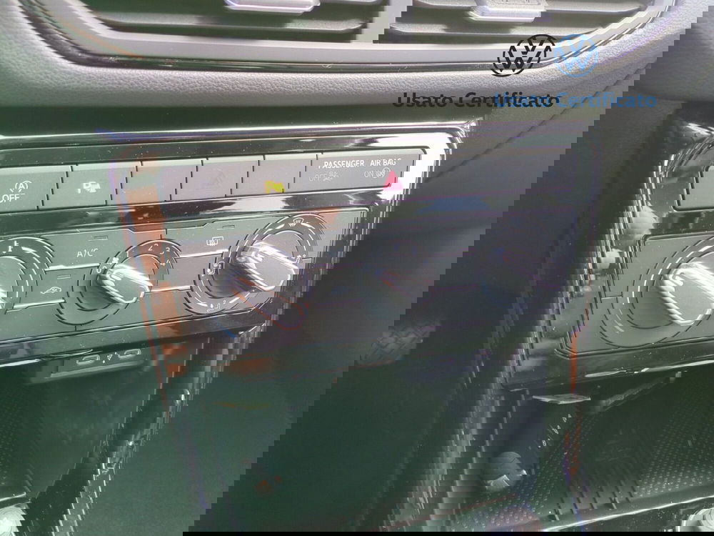 Volkswagen T-Cross nuova a Benevento (19)