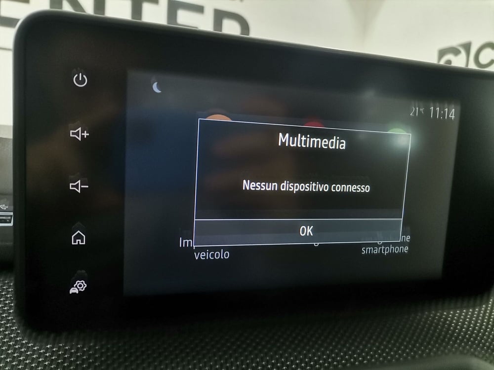Dacia Sandero usata a Salerno (14)
