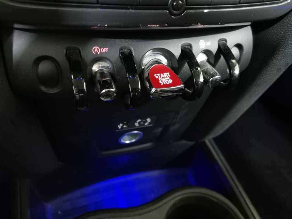 MINI Mini Countryman usata a Salerno (19)