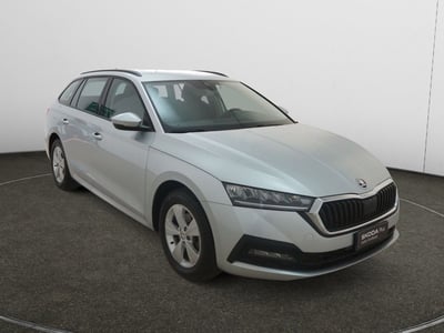 Skoda Octavia Station Wagon 2.0 TDI EVO SCR 150 CV DSG 4x4 Wagon Executive del 2022 usata a Torino