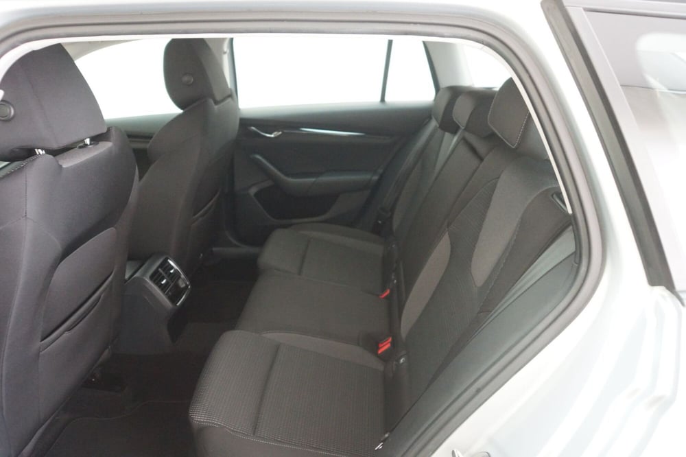 Skoda Octavia Station Wagon usata a Torino (8)